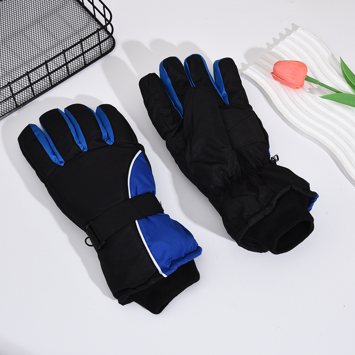Guanti da Sci Antivento alla M - Ski Glove Waterproof recensione e prezzo